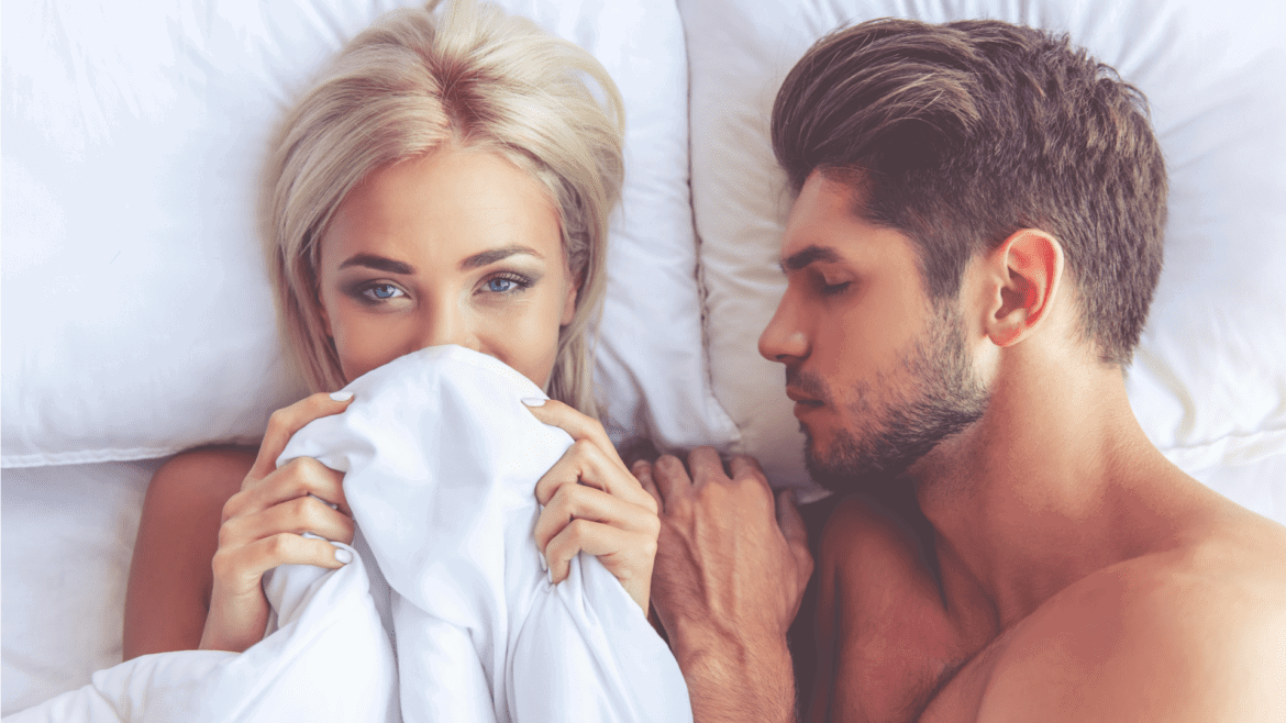 10 Bedtime Habits Of The Happiest And Strongest Couples Relationship Rules 2395