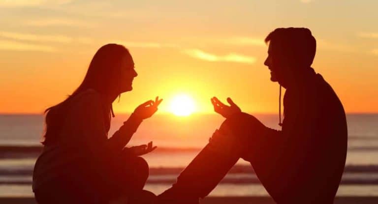 10 Habits That Help Strengthen Emotional Intimacy In A Relationship ...