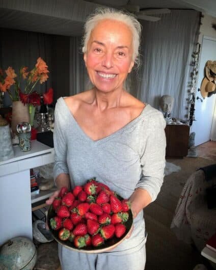 This 65 Year Old Woman Stuns People With Her Natural Beauty And Shares Her Modeling Experience
