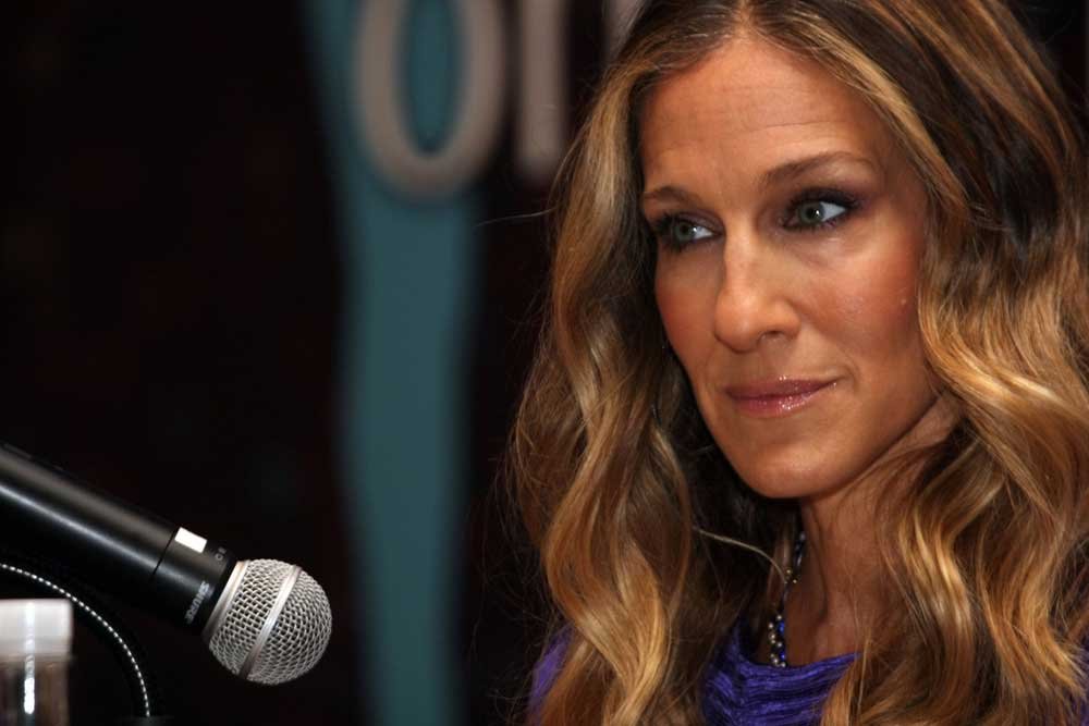 Sarah Jessica Parker looks Stunning in her No-Makeup Photos; What a ...
