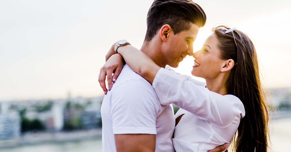 8 Things a Man Does That Show He Truly Values You