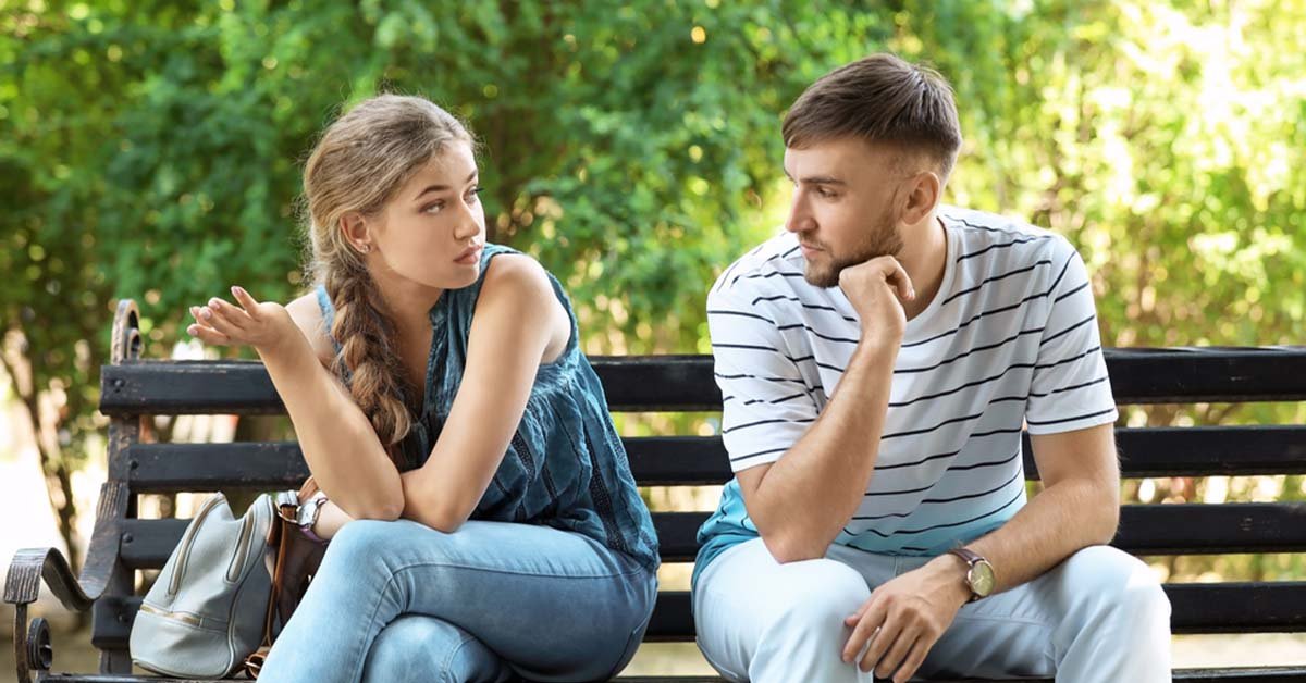 People In Unhappy Relationships Usually Display These 9 Behaviors